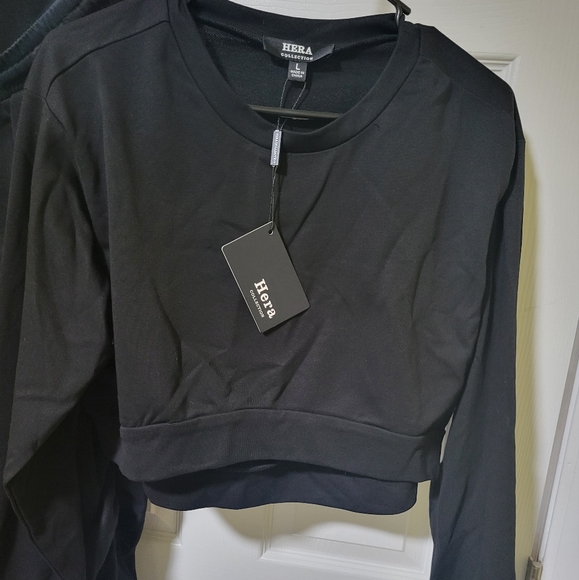 Set - Picture 2 of 2